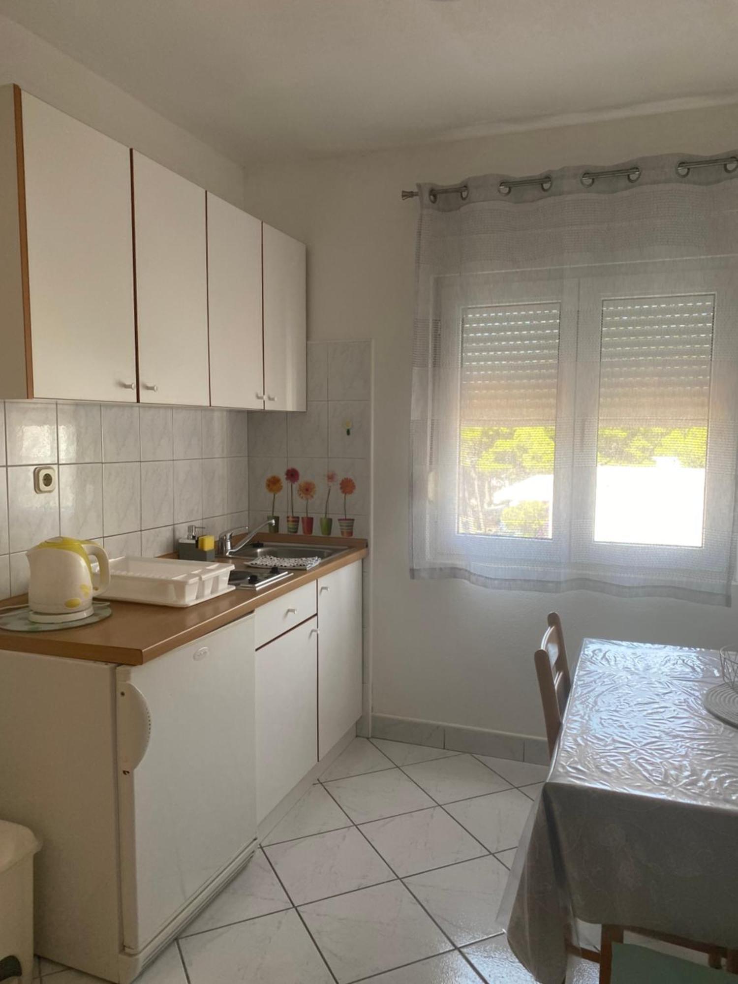 Apartmani Igor Makarska Rum bild