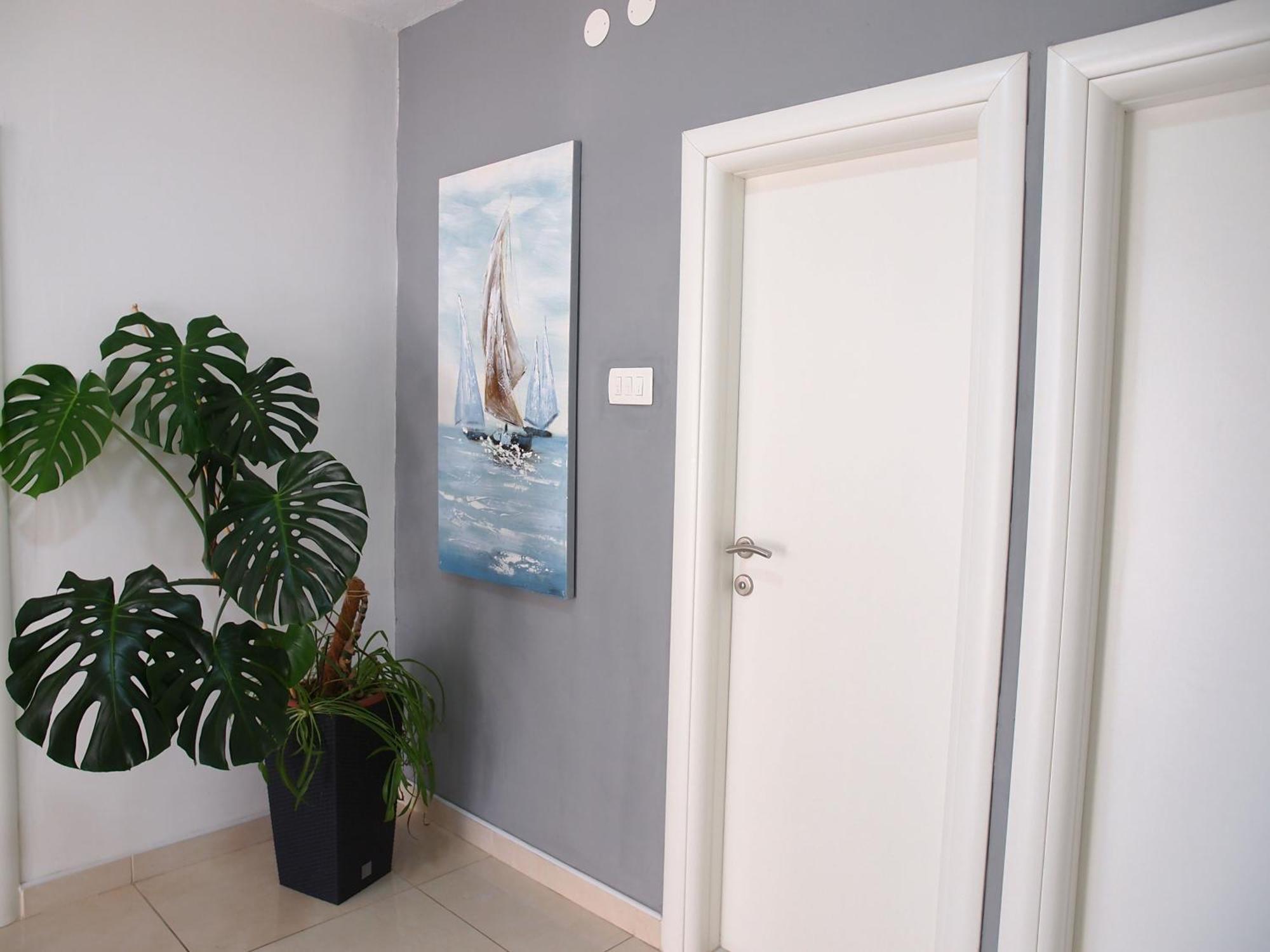 Apartmani Igor Makarska Rum bild